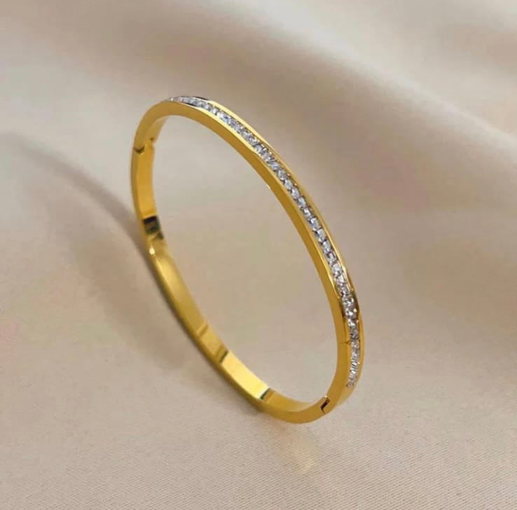 Peak of Grace Bracelet - 18 K Gold Plated