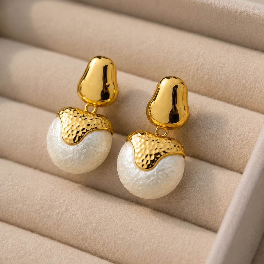Ivory Glow Earring – 18K Gold Plated