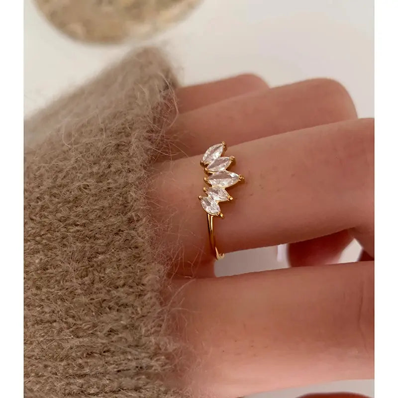 Crown of Affection Ring - 18 K Gold Plated (Adjustable)