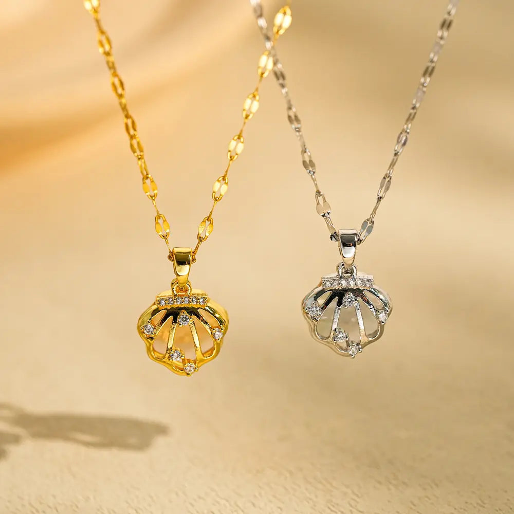 Majesty Pendant - 18 K Gold Plated (Pendant without chain)