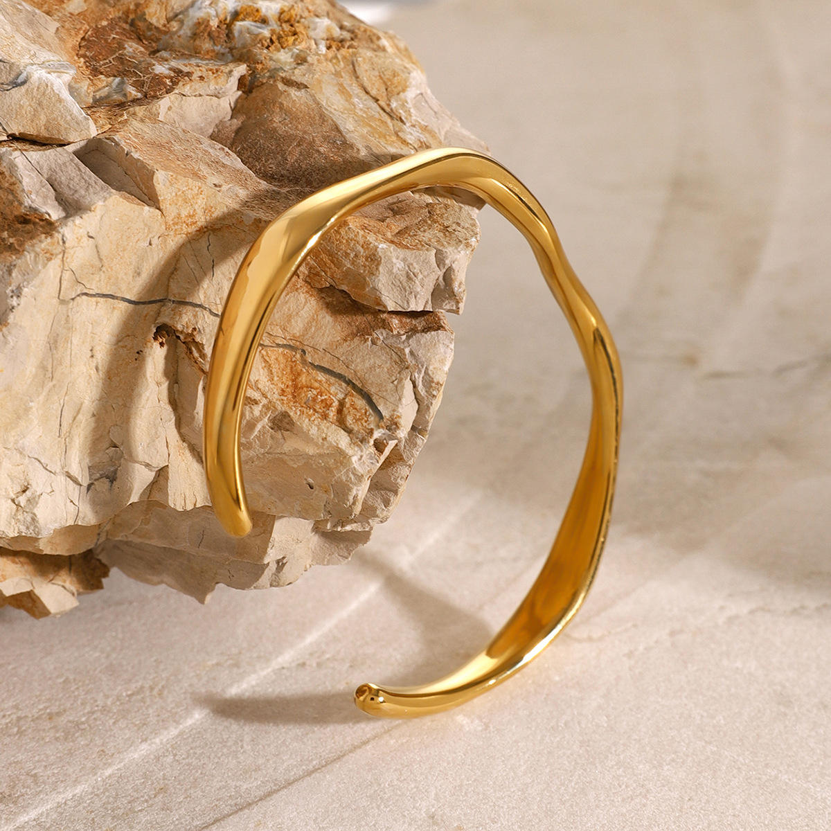 Free Spirit Bracelet - 18 K Gold Plated