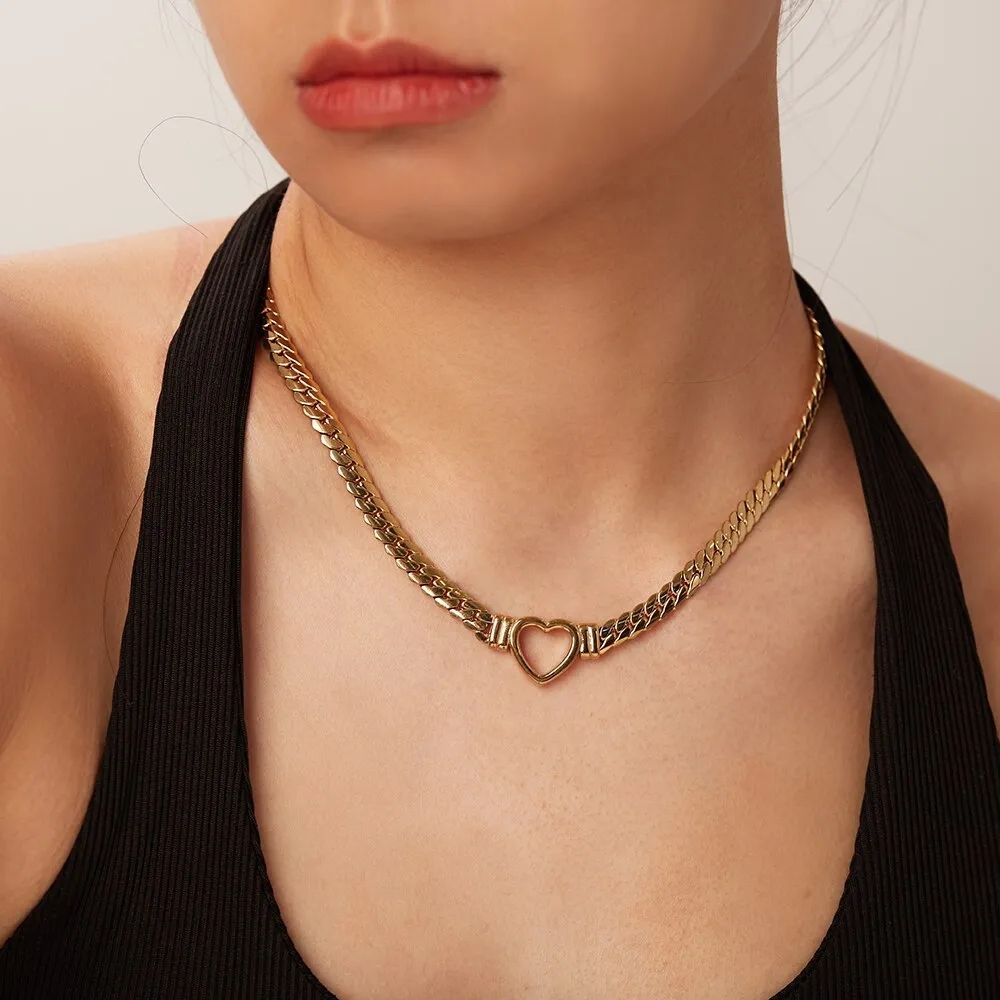 Zinnia Neckpiece - 18 K Gold Plated