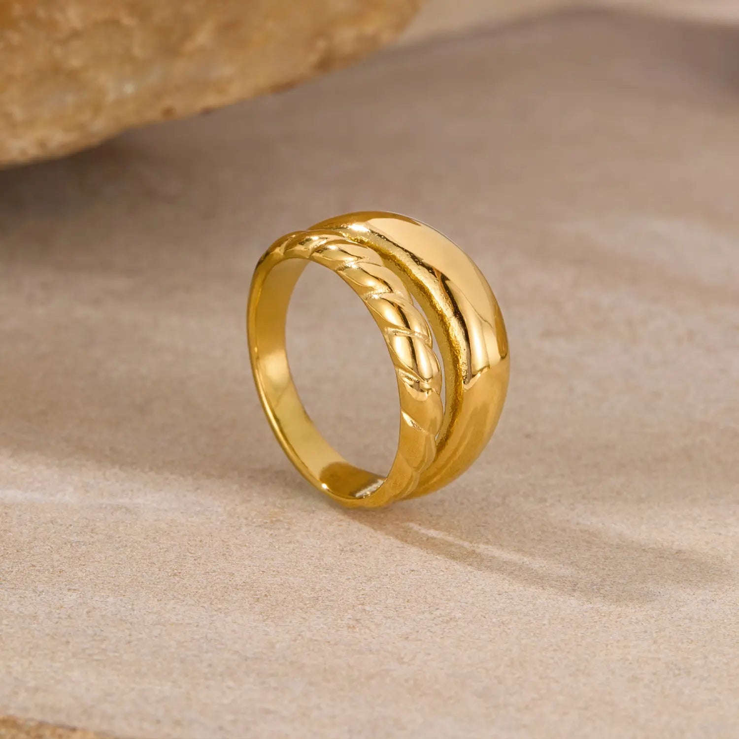 Elan Twist Ring - 18 K Gold Plated