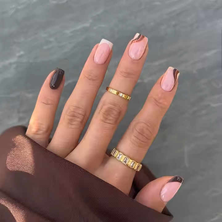 Lilly Ring - 18 K Gold Plated