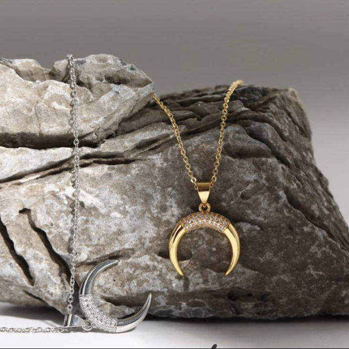 Aurika Neckpiece - 18 K Gold Plated