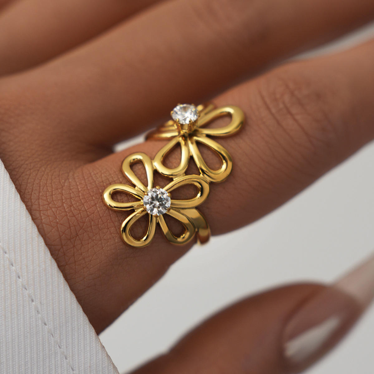Blossom Ring - 18 K Gold Plated (Adjustable)