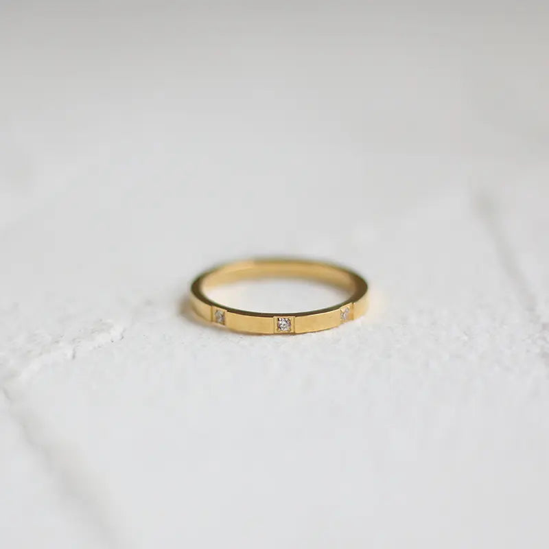 Lilly Ring - 18 K Gold Plated