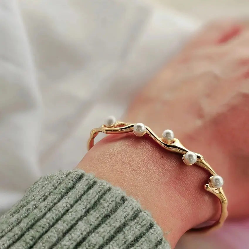Majestic Statement Bracelet - 18 K Gold Plated (Adjustable)