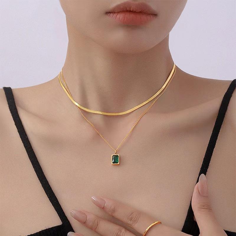 Nova Neckpiece - 18 K Gold Plated