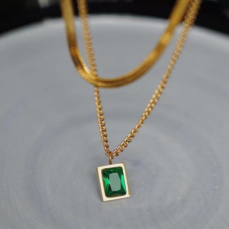 Nova Neckpiece - 18 K Gold Plated