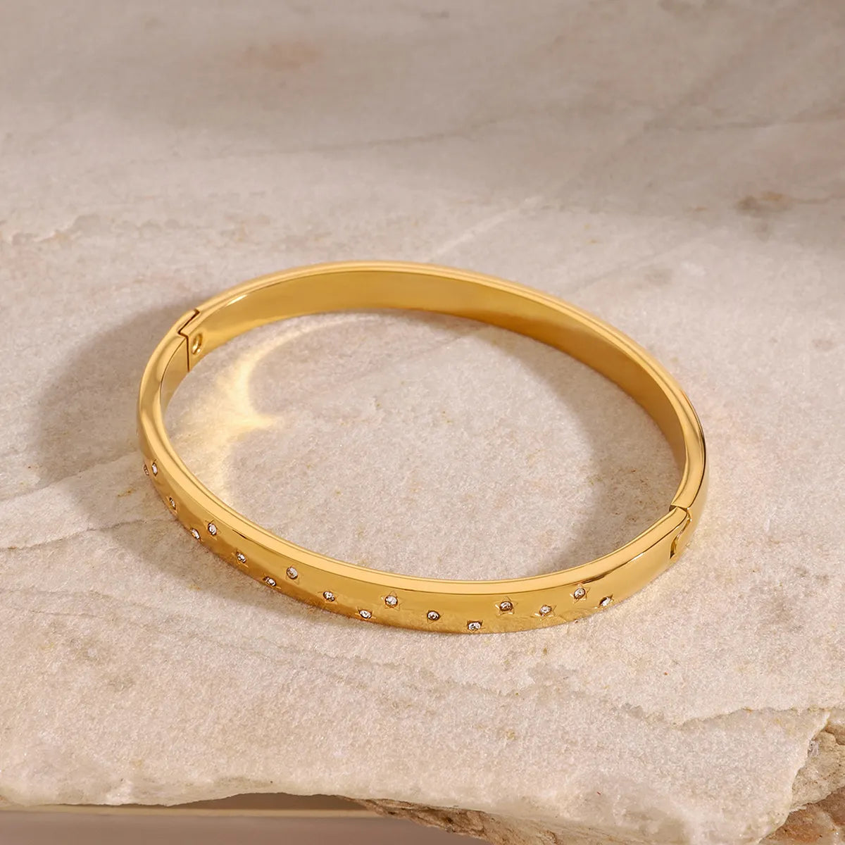 Bond of Love Bracelet - 18 K Gold Plated