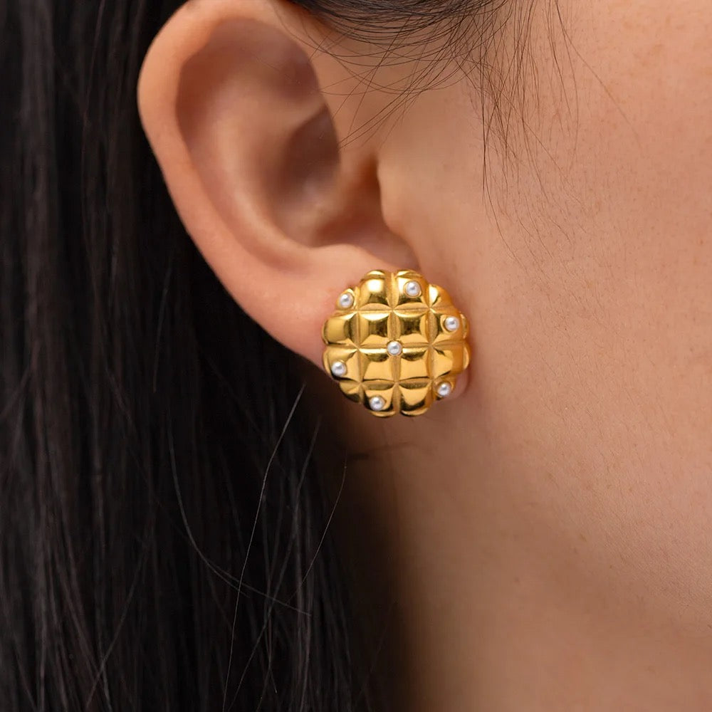 Floral Muse Earring - 18 K Gold Plated
