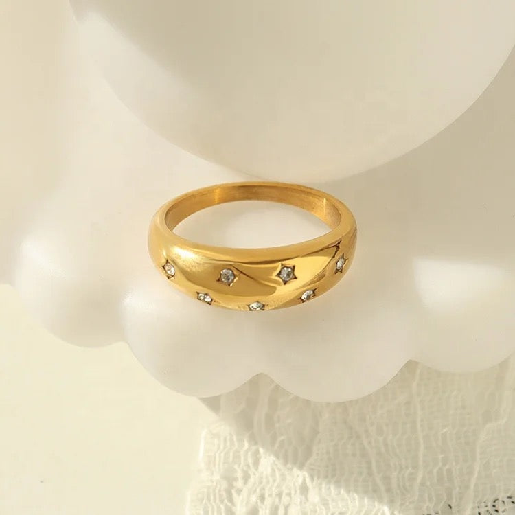 Moonlit Star Band Ring - 18 K Gold Plated