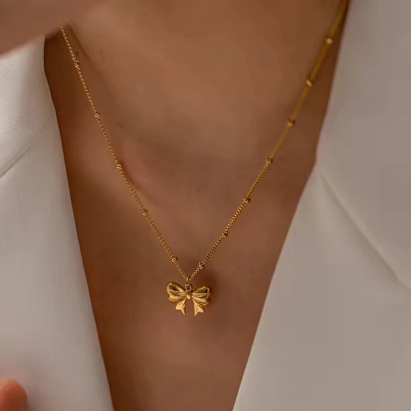 Bow Luxe Pendant Set - 18 K Gold Plated