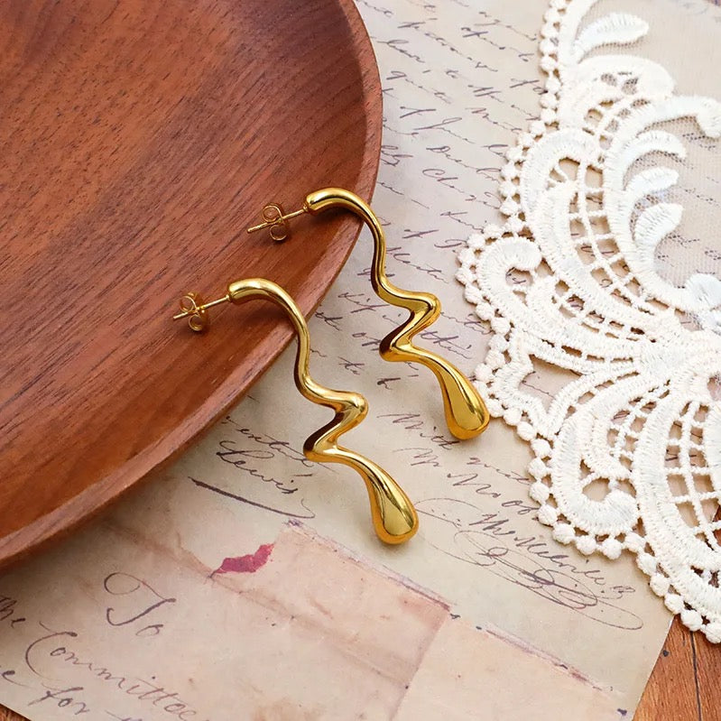 Swirl Pendant Set - 18 K Gold Plated