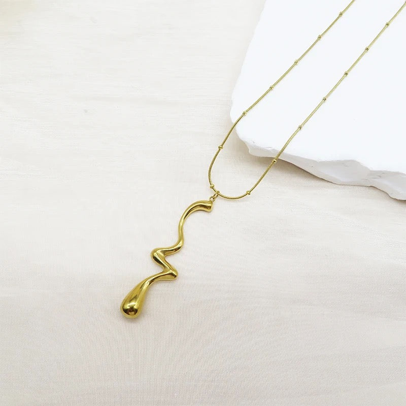 Swirl Pendant Set - 18 K Gold Plated
