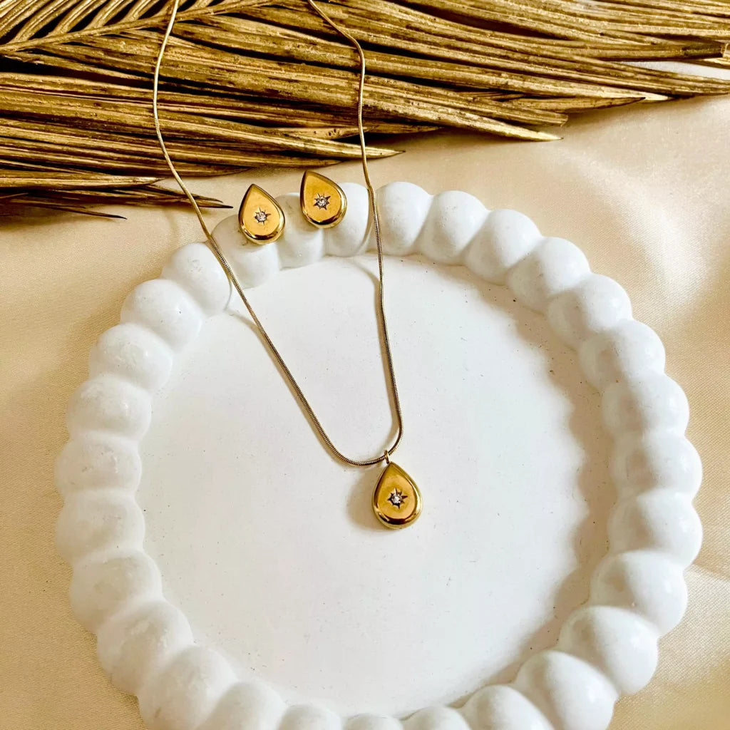 Petal Drops Pendant Set - 18 K Gold Plated