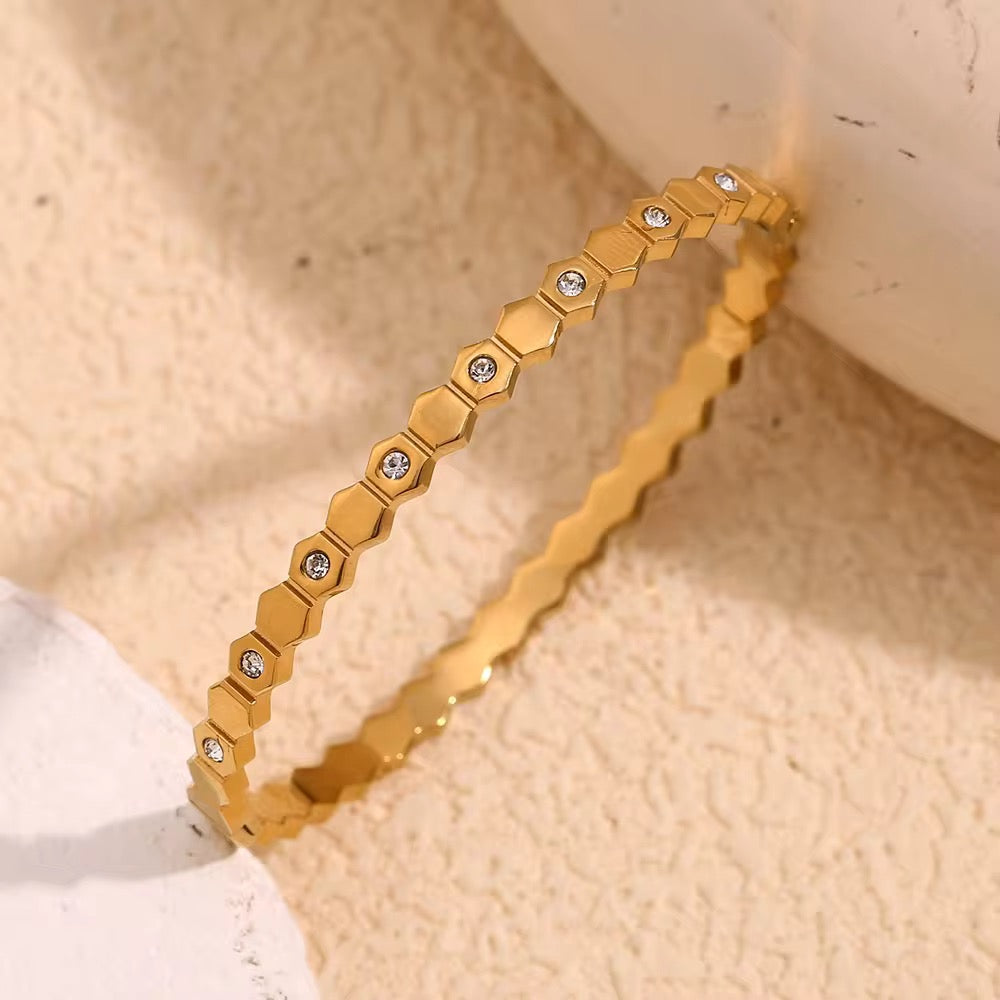 Aura Stone Bracelet - 18 K Gold Plated