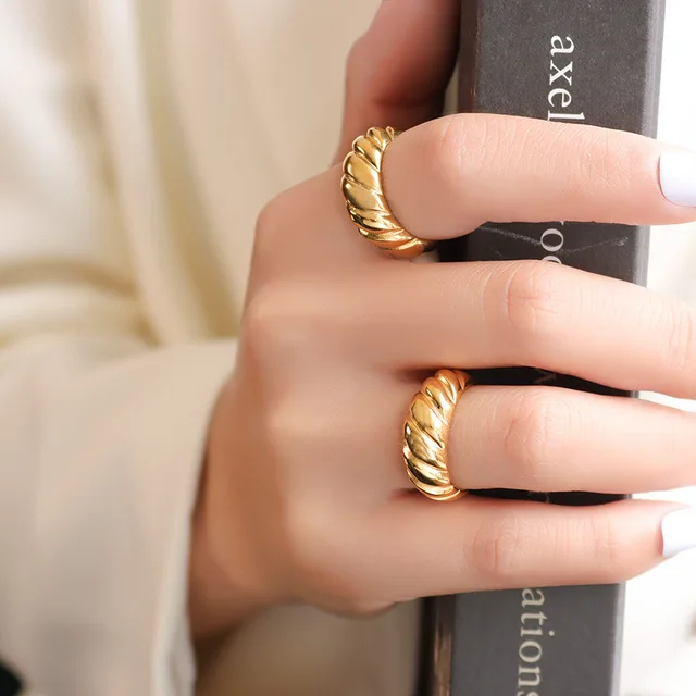 Luna Croissant Band Ring - 18 K Gold Plated