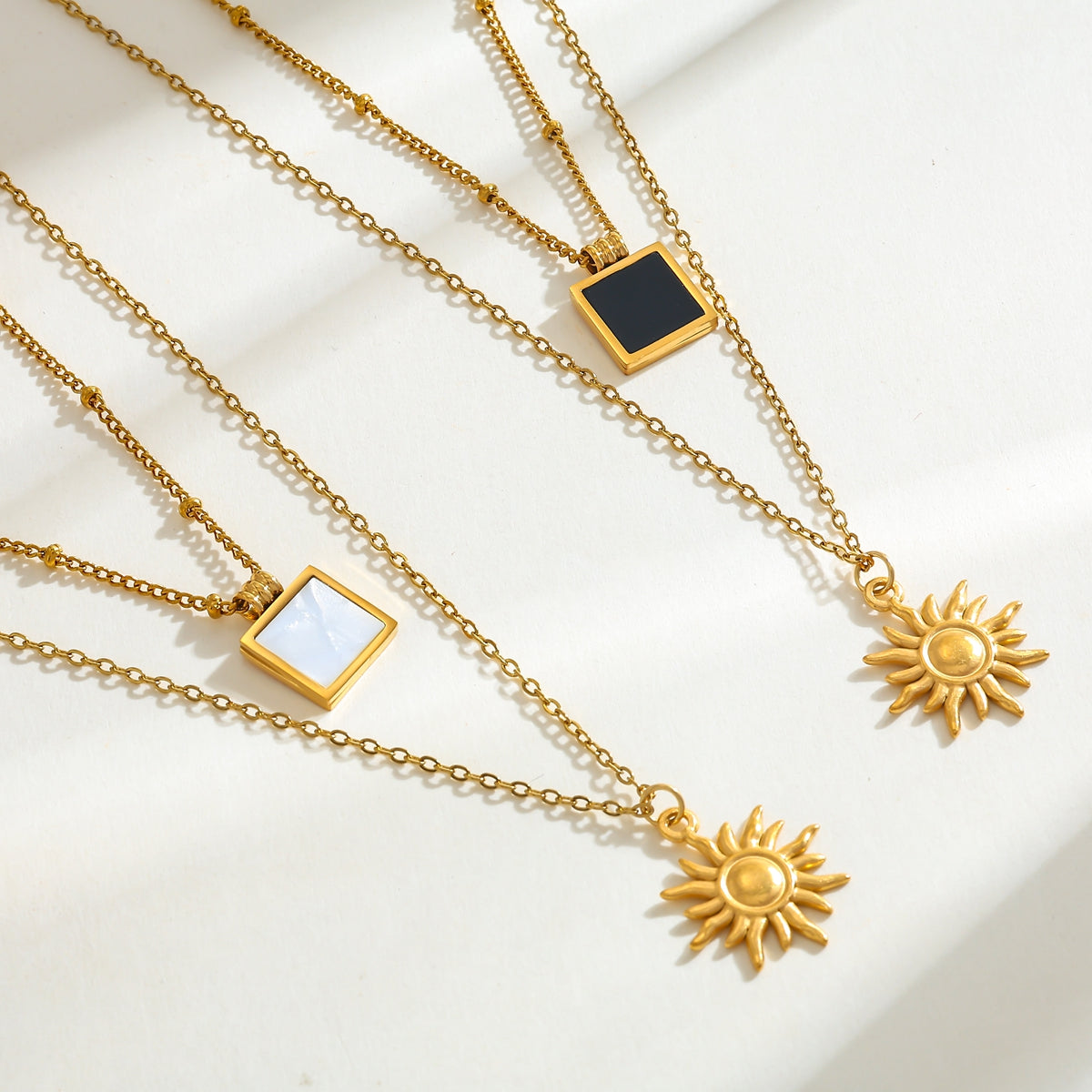 Sun Kissed Neckpiece - 18 K Gold Plated