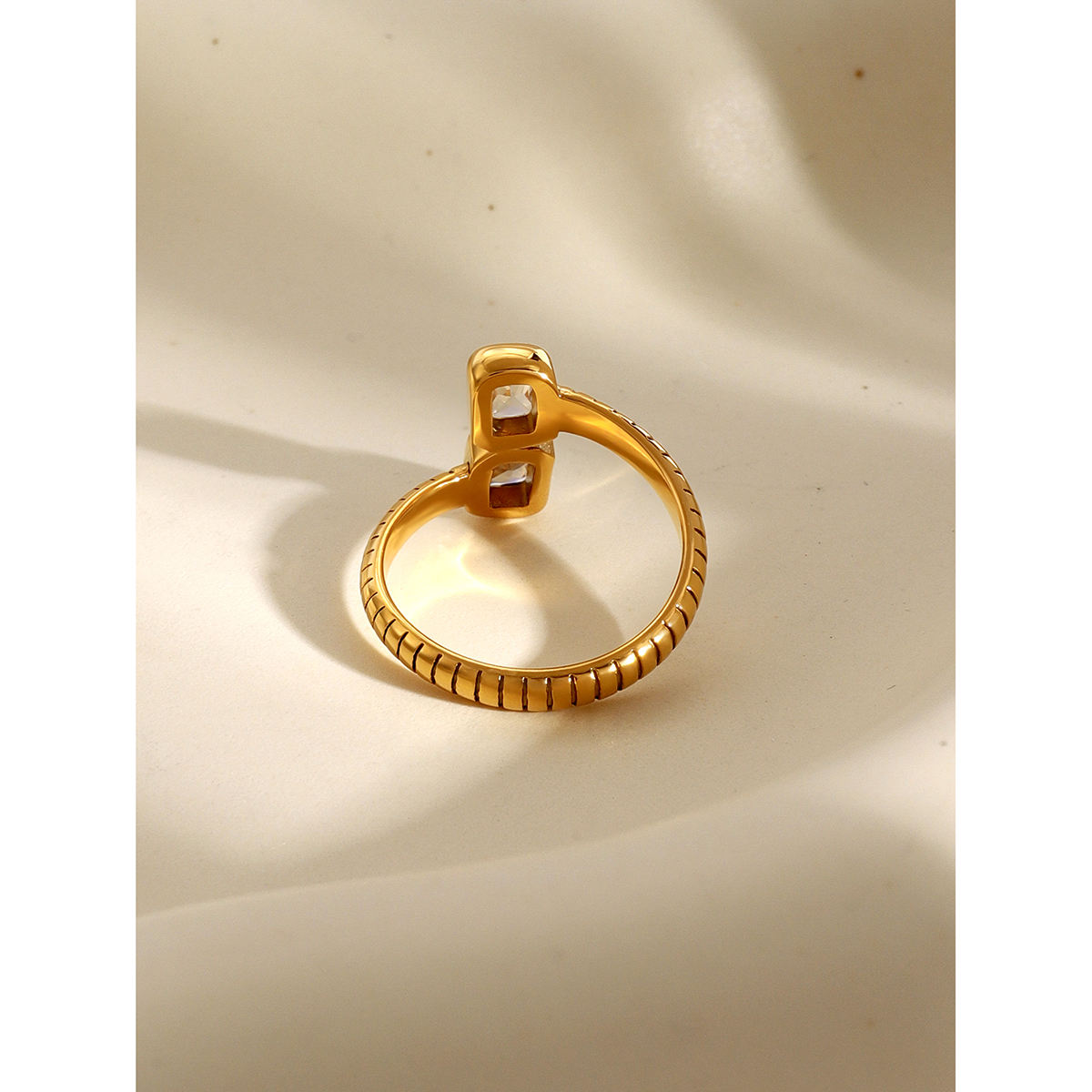 Lustre Ring – 18K Gold Plated (Adjustable)
