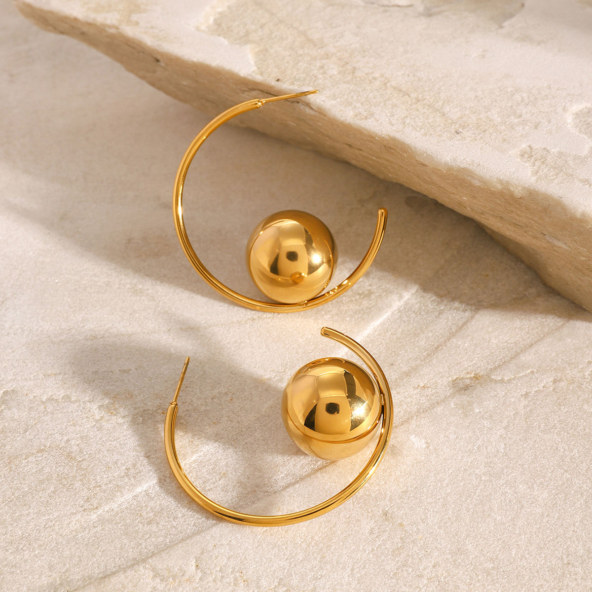 Moony Earring - 18 K Gold Plated