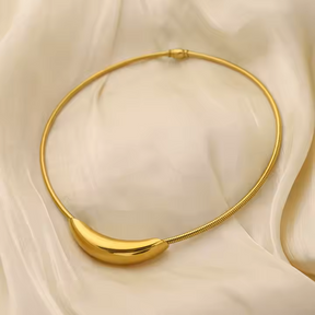 Neo Neckpiece - 18 K Gold Plated