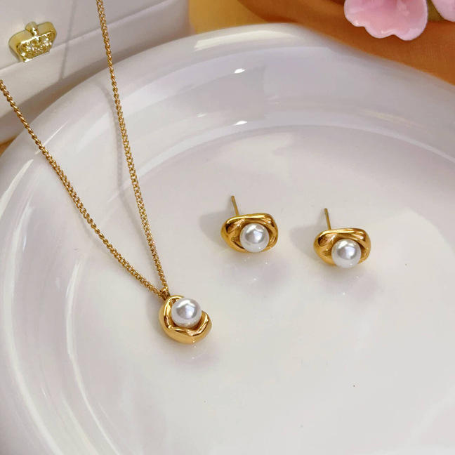 Maris Pendant Set - 18 K Gold Plated