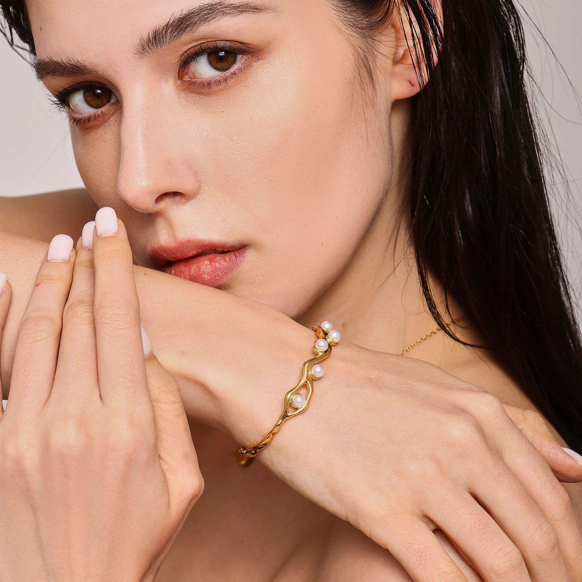 Majestic Statement Bracelet - 18 K Gold Plated (Adjustable)