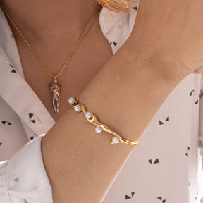 Majestic Statement Bracelet - 18 K Gold Plated (Adjustable)