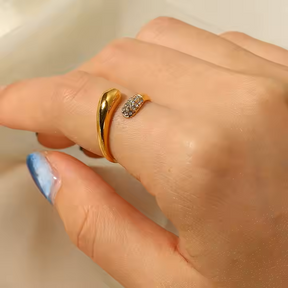 Ammy Ring - 18 K Gold Plated (Adjustable)