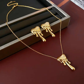 Amorie - 18 K Gold Plated