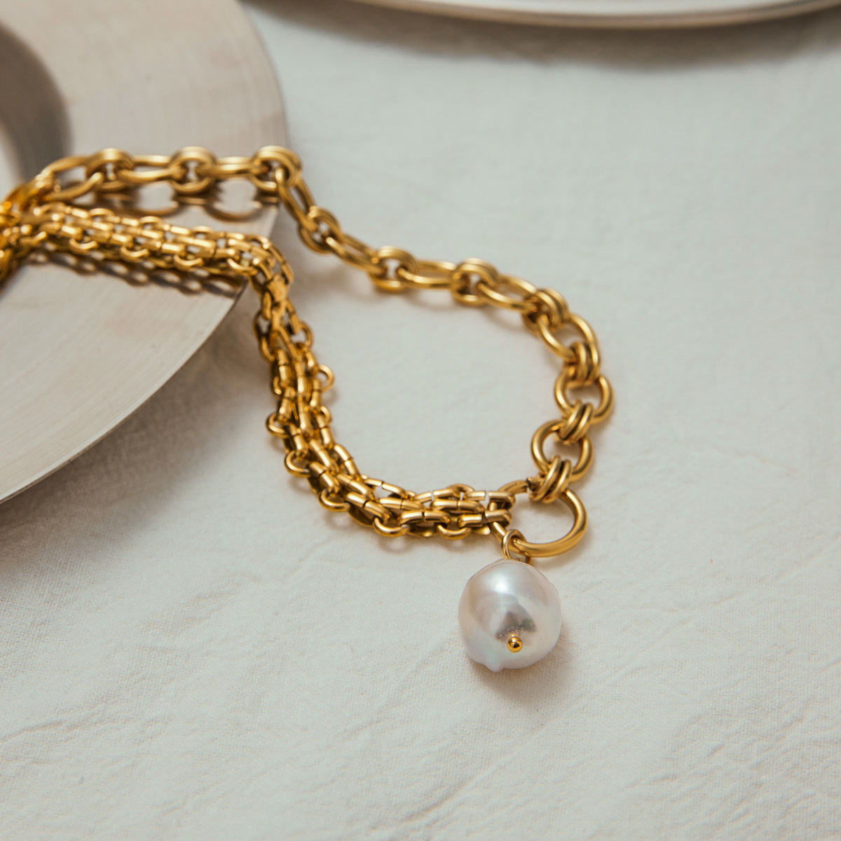Majestee Neckpiece - 18 K Gold Plated