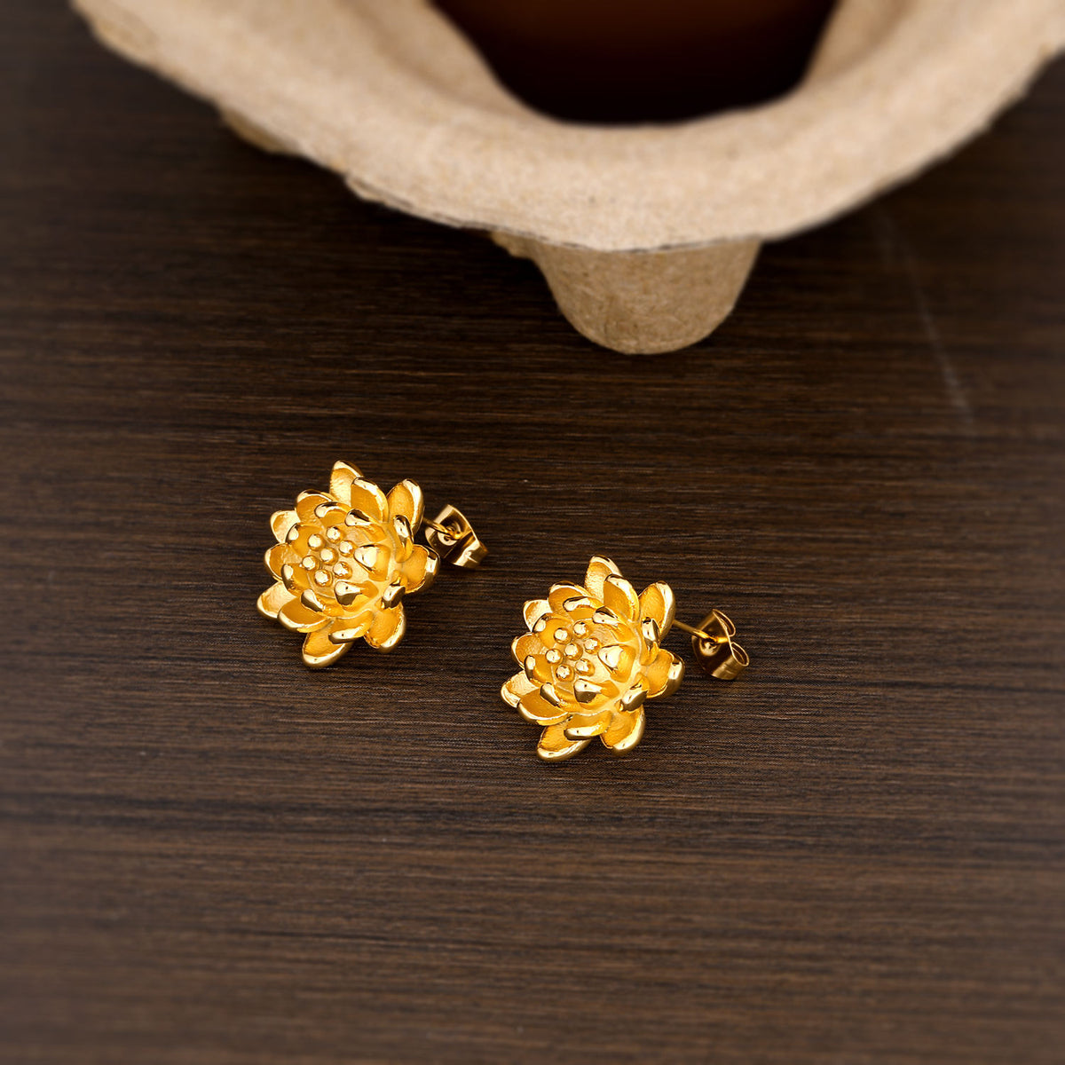 Lotus Earring - 18 K Gold Plated
