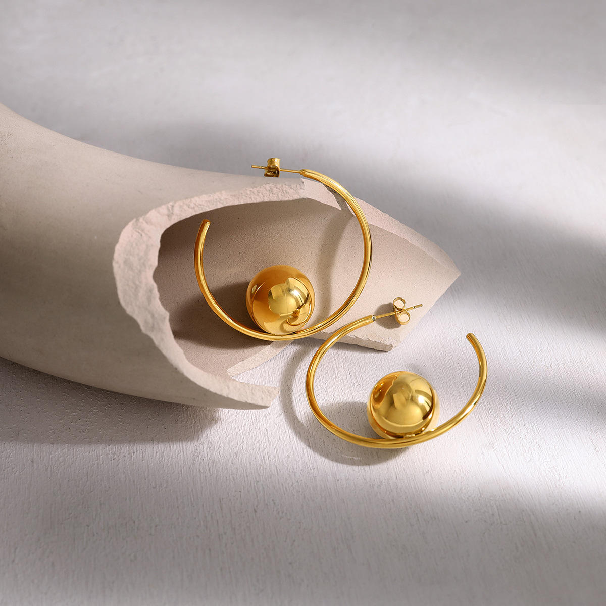 Moony Earring - 18 K Gold Plated