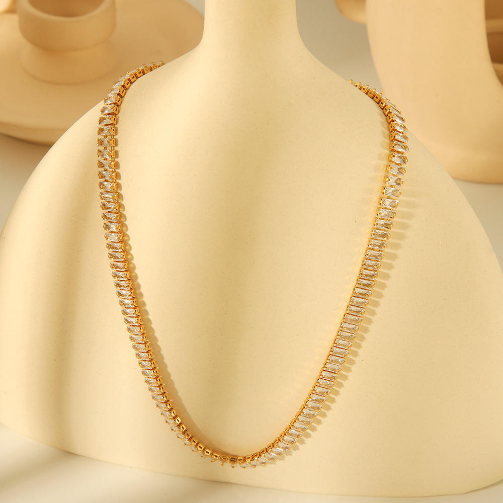 Crystelle Neckpiece - 18 K Gold Plated