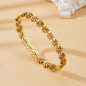Zinnia Neckpiece and Niora Bracelet Combo Set
