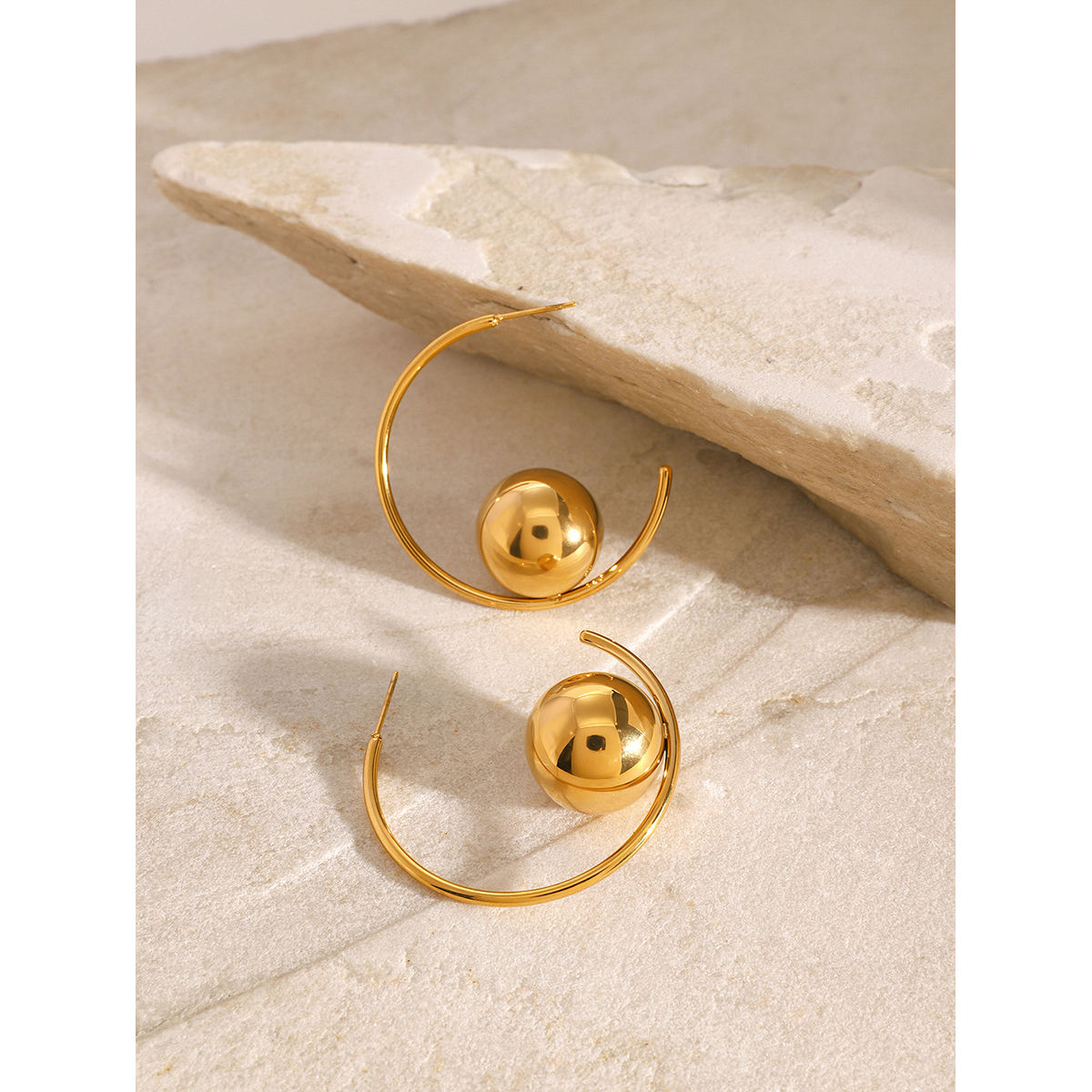Moony Earring - 18 K Gold Plated