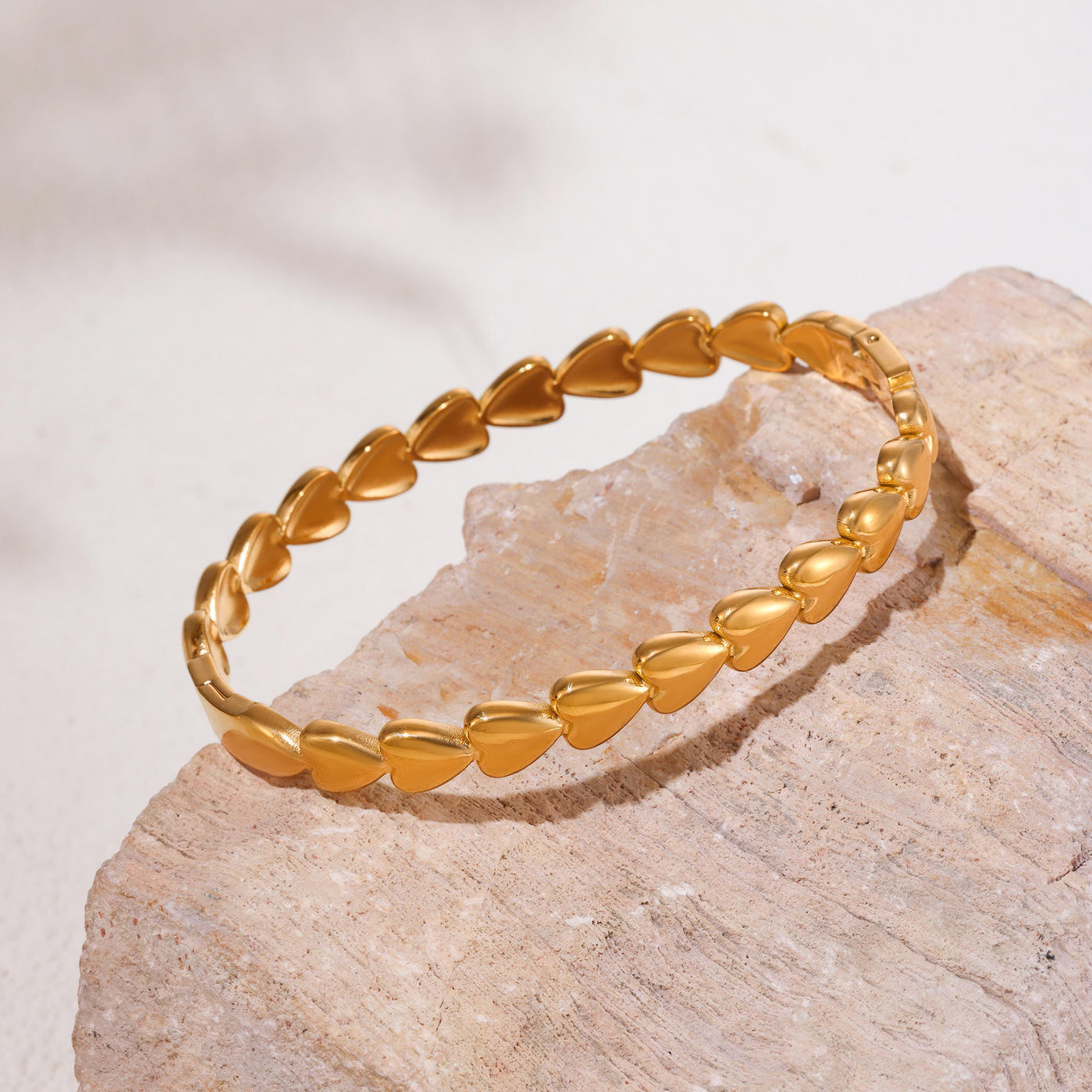 LinkedLove Bracelet - 18 K Gold Plated