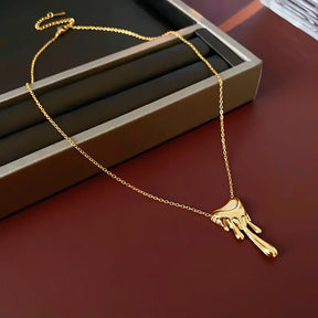 Amorie - 18 K Gold Plated