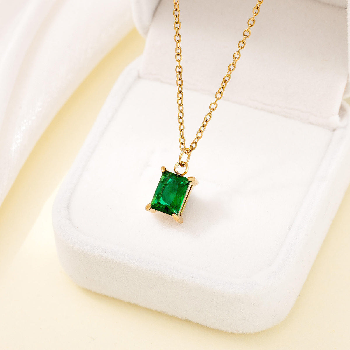Orvia Pendant Set - 18 K Gold Plated