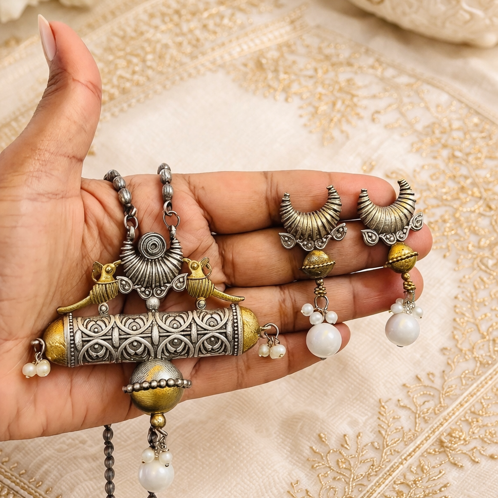 Taarika Necklace Set