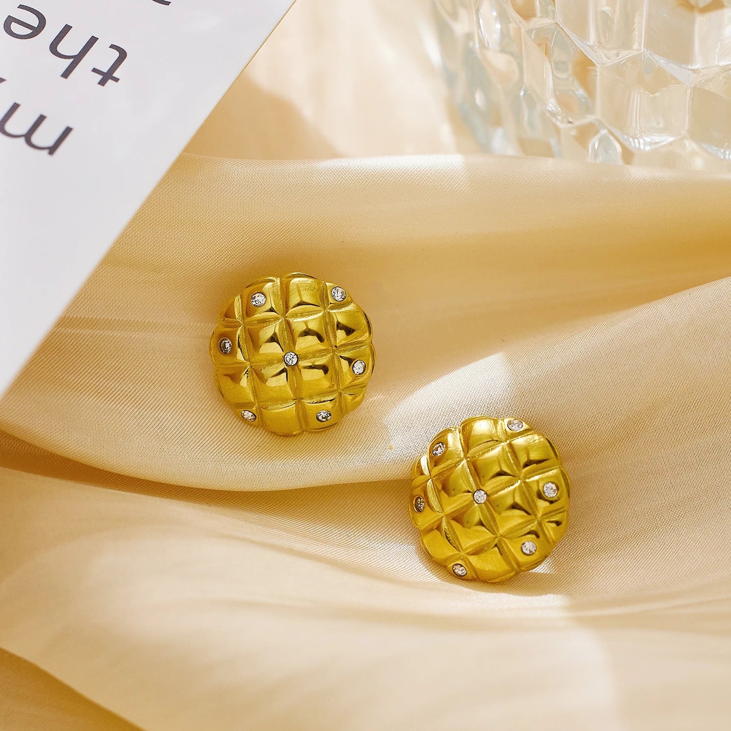 Floral Muse Earring - 18 K Gold Plated