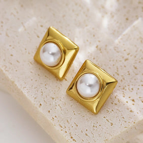 Gentle Bloom Earring - 18 K Gold Plated