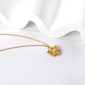 Pearl Petal Neckpiece- 18 K Gold Plated