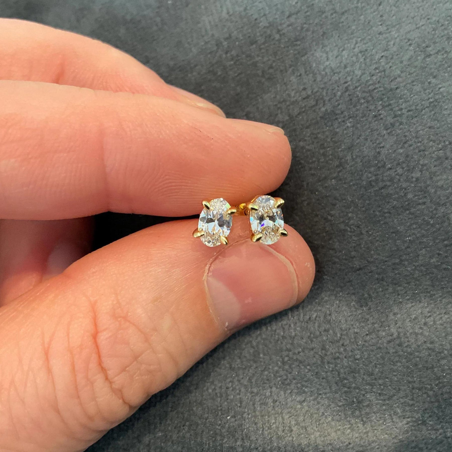 Avira Studs - 18 K Gold Plated