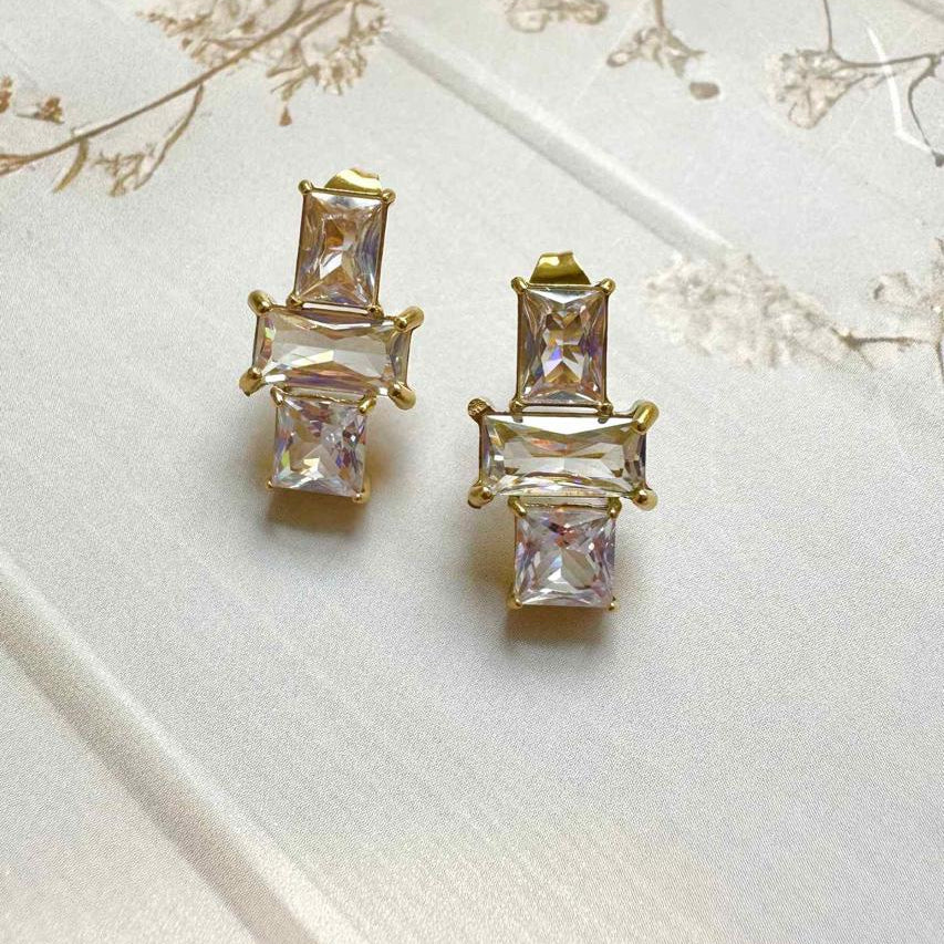 Bare Glow Earring - 18 K Gold Plated